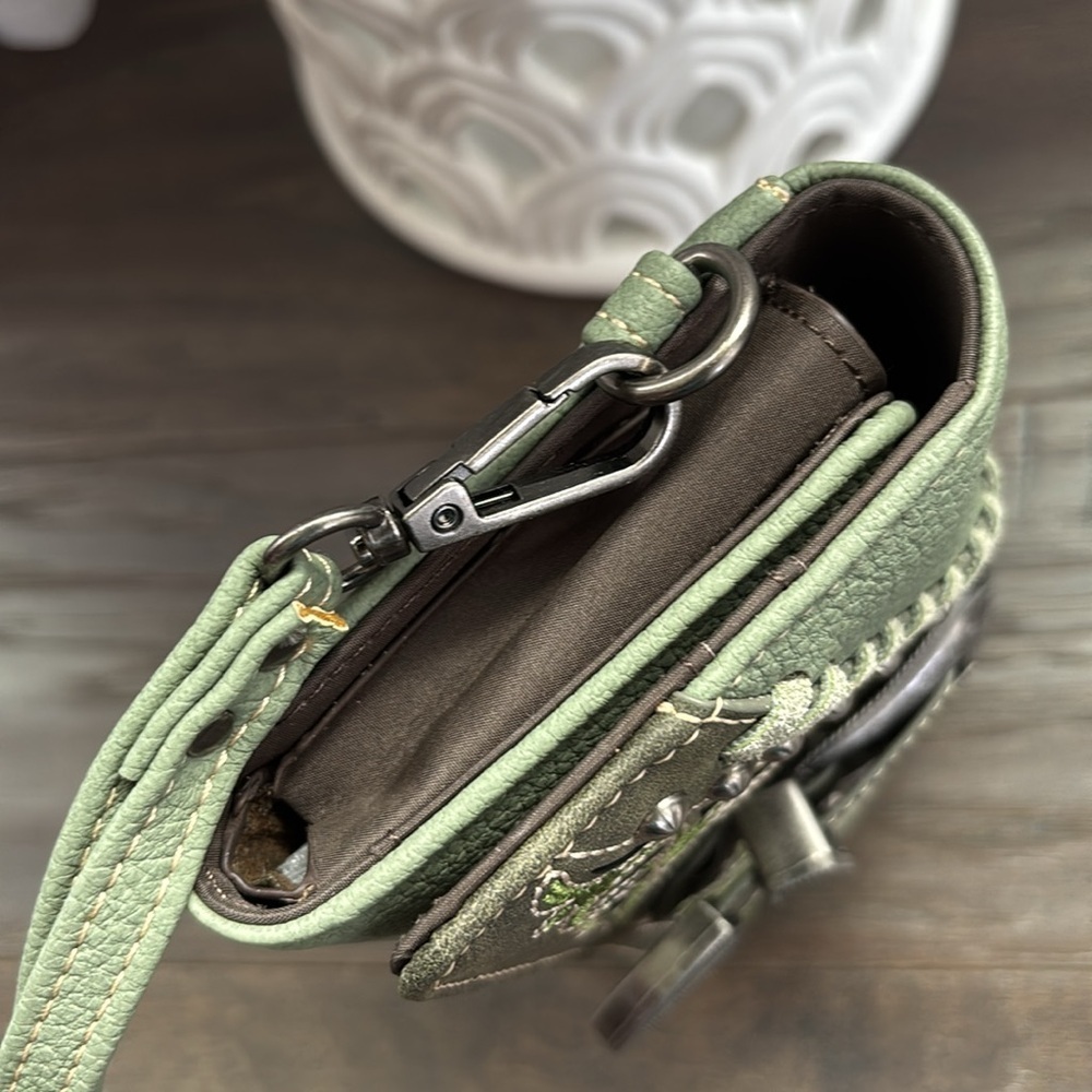 Montana West embroidered trifold wristlet/wallet,card/phone/zip compartments - Picture 10 of 15